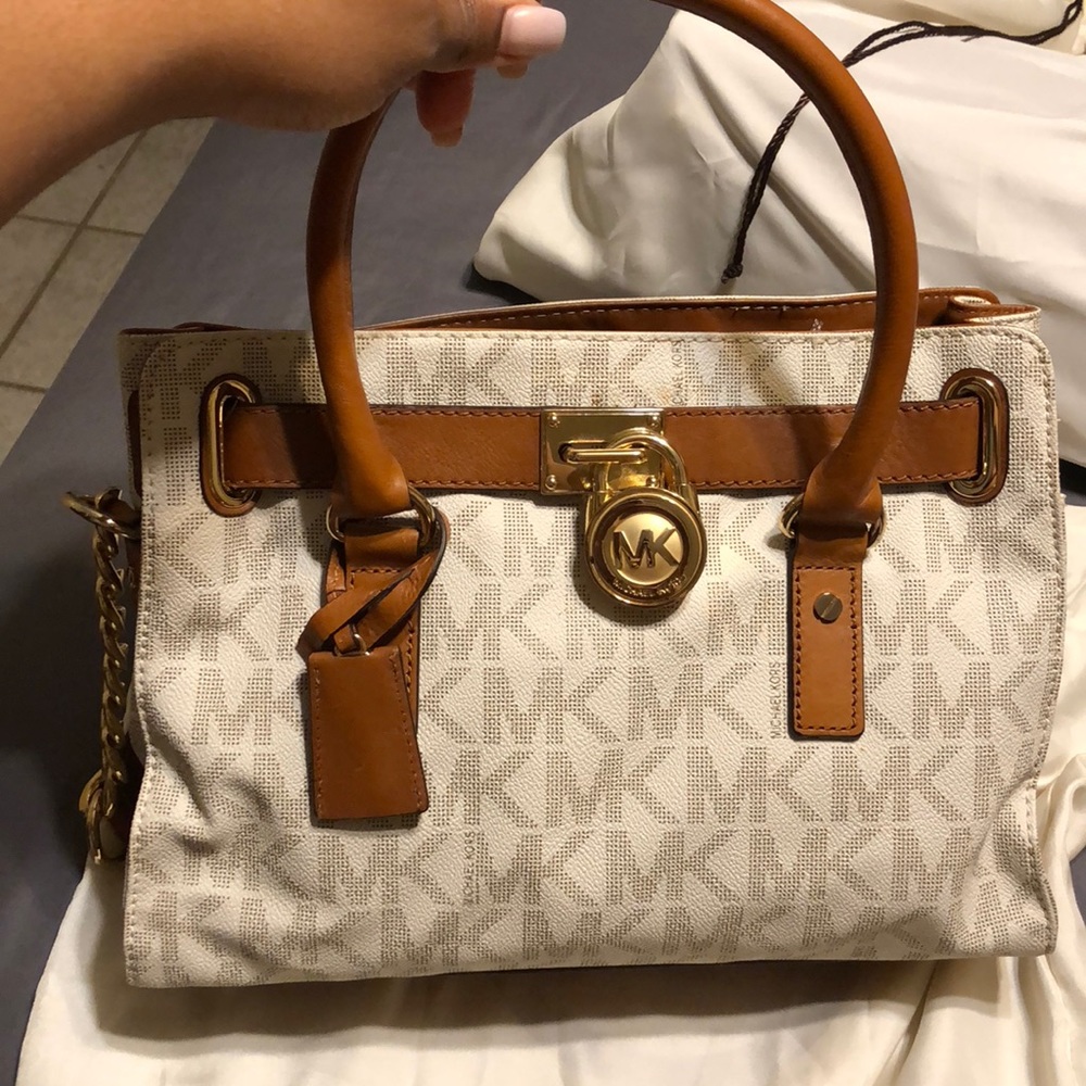 Must sale!!! Cream MK signature bag!!!